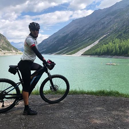 Paradiso Della Bici Morbegno Bagian luar foto